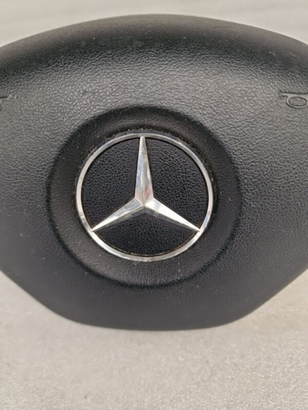 Mercedes C-Class (2007-2015) Steering Wheel AlRBAG 307063198162 (20) - Image 3
