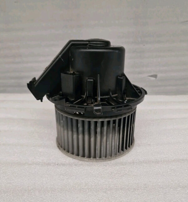 Mercedes Sprinter W906 2006 2018 Heater Blower Motor Fan  E7169 (8)