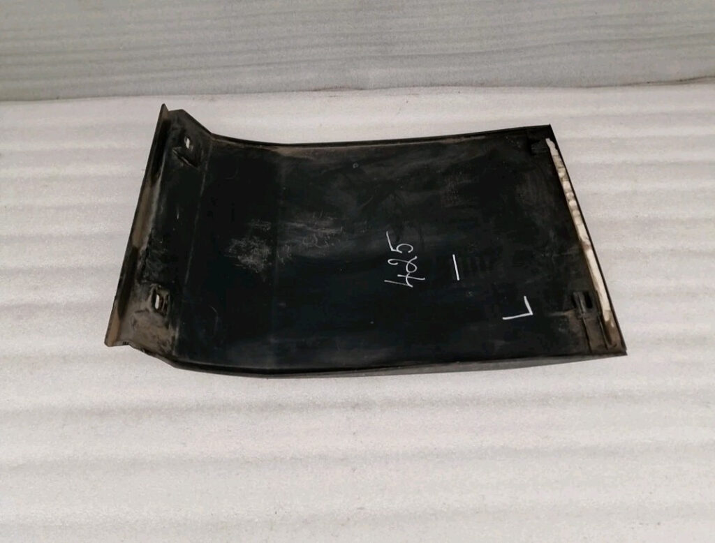 Iveco Daily Passenger Side Moulding Trim 5801821732 (425) - Image 10