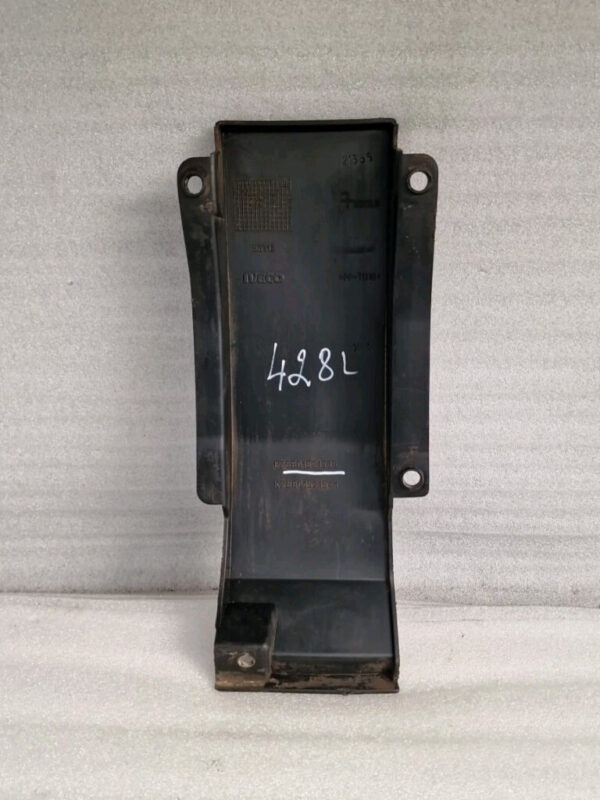Iveco Daily 2015 2019 Left Side Moulding Trim  5801521538 (428) - Image 2