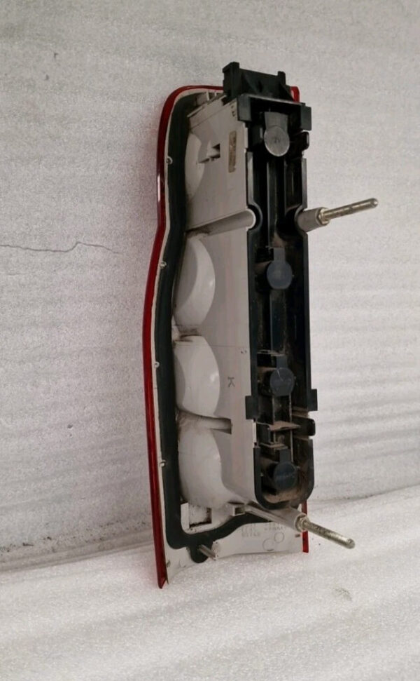 Ford Transit MK7 Right Side Rear Light  (16) Scratches - Image 9
