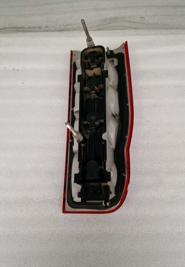 Ford Transit MK7 Right Side Rear Light  (16) Scratches - Image 11