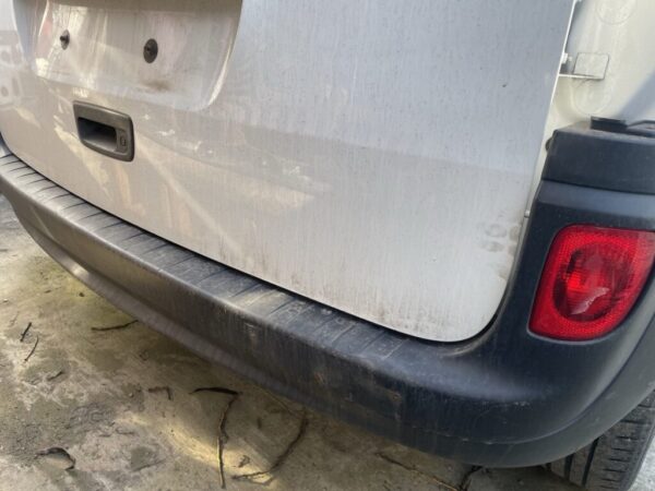Mercedes Citan Tailgate Boot Lid In White With Glass Complete - Image 7