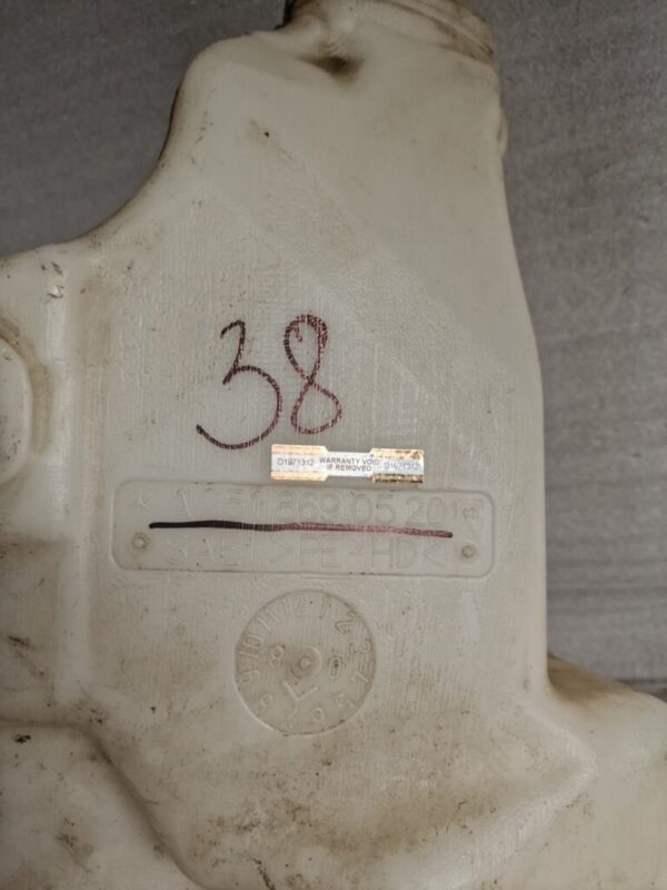 Mercedes R-Class Windscreen Washer Bottle A2518690520 (38) - Image 6