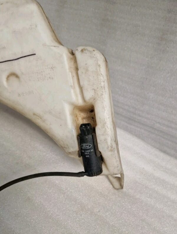 Ford Transit Connect Windscreen Washer Bottle 2T1417618AB (41) - Image 9