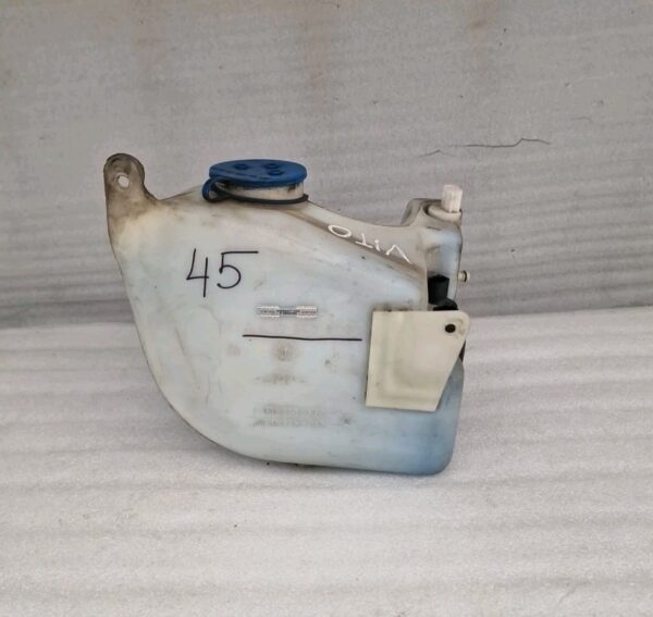 Mercedes Vito W639 Windscreen Washer Bottle A6398690120 (45)
