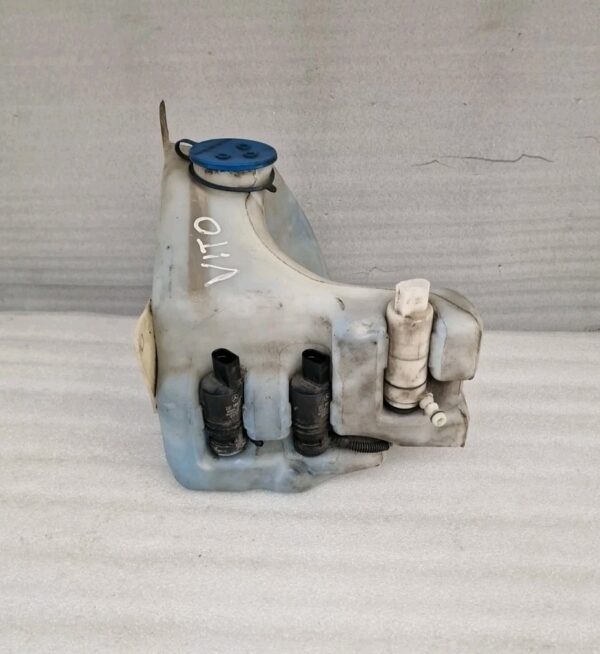 Mercedes Vito W639 Windscreen Washer Bottle A6398690120 (45) - Image 5