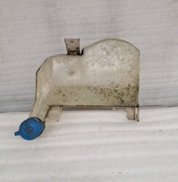 LDV Maxus Windscreen Washer Bottle 578500003 (46) - Image 2