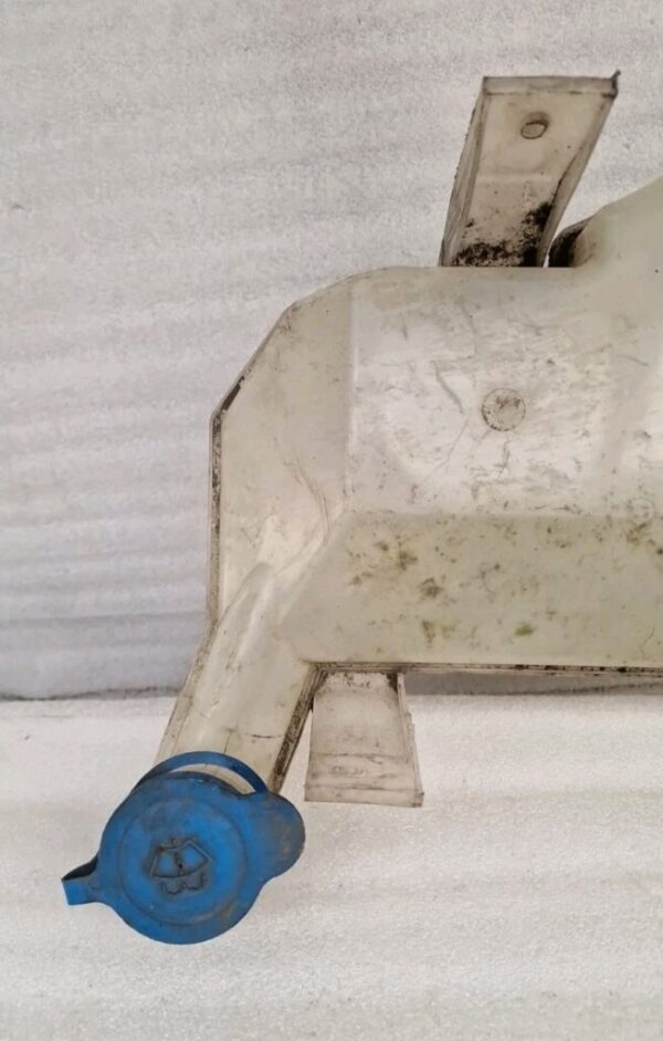 LDV Maxus Windscreen Washer Bottle 578500003 (46) - Image 3