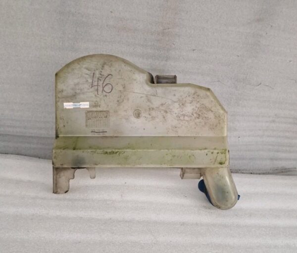 LDV Maxus Windscreen Washer Bottle 578500003 (46) - Image 12