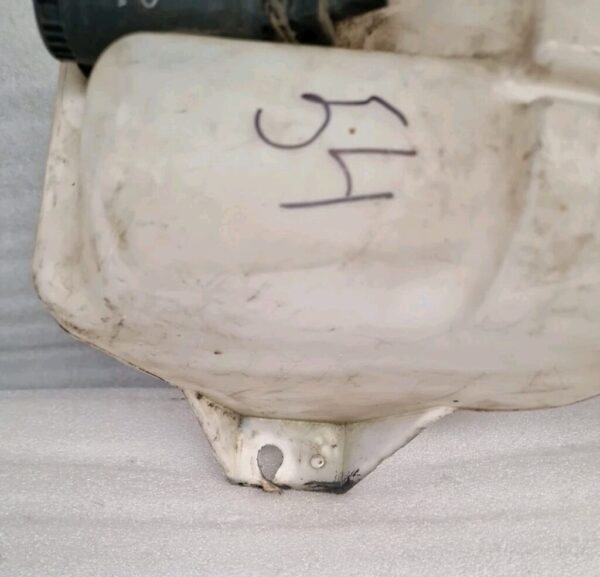 Ford Transit MK6 Windscreen Washer Bottle YC1513K185 (54) - Image 13