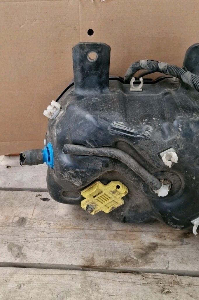 Ford Transit Custom Adblue Tank GK215J228AE (5) - Image 3