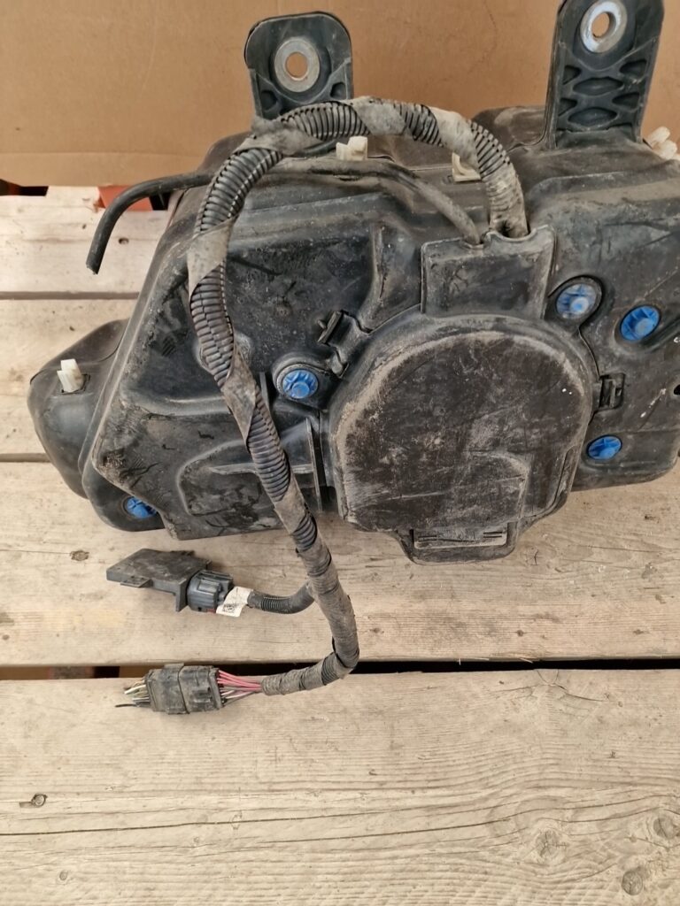 Ford Transit Custom Adblue Tank GK215J228AE (5) - Image 17