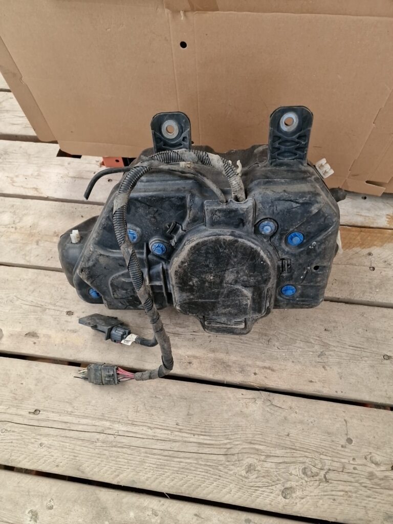 Ford Transit Custom Adblue Tank GK215J228AE (5) - Image 21