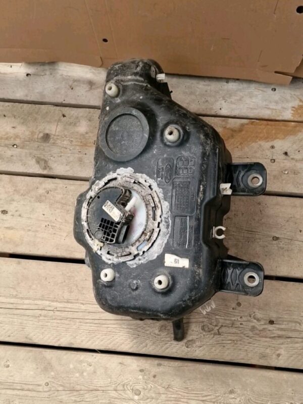 Ford Transit Custom Adblue Tank  GK215J228XX (13) - Image 12