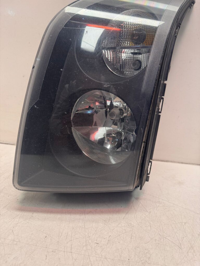 Volkswagen Crafter 2009 Headlight Left Passenger Side SPECIAL PRICE FOR JOE - Image 6