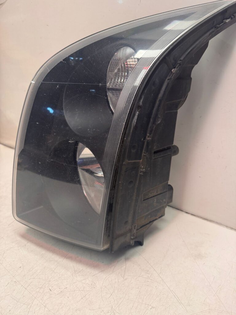 Volkswagen Crafter 2009 Headlight Left Passenger Side SPECIAL PRICE FOR JOE - Image 7