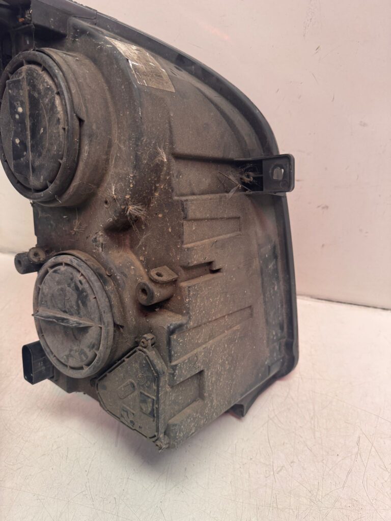 Volkswagen Crafter 2009 Headlight Left Passenger Side SPECIAL PRICE FOR JOE - Image 12
