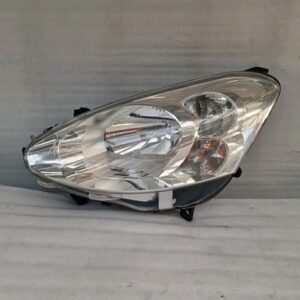 Citroen Berlingo/Partner Left Side Headlight 9677202280 (197) Scratches