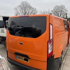 Ford Transit CUSTOM 2013 2023 Tailgate Boot Lid With Glass BREAKING