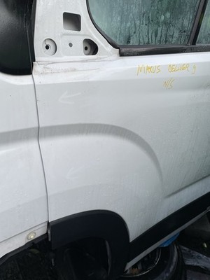 LDV Maxus Deliver 9 Front Door Left Side N/S White BREAKING NO MIRROR - Image 3