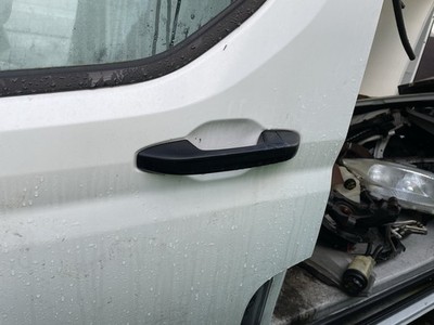 LDV Maxus Deliver 9 Front Door Left Side N/S White BREAKING NO MIRROR - Image 5