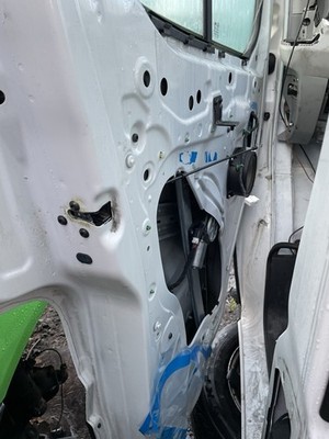 LDV Maxus Deliver 9 Front Door Left Side N/S White BREAKING NO MIRROR - Image 15