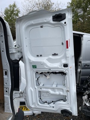 Ford Transit CUSTOM VW Transporter 2024 2025 Rear Door Right Side O/S BREAKING - Image 13