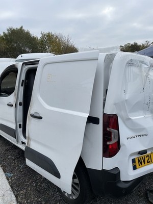 Citroen Berlingo Partner Combo Proace City 2019 ON Left Sliding Door Side Loadin