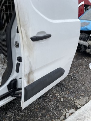 Citroen Berlingo Partner Combo Proace City 2019 ON Left Sliding Door Side Loadin - Image 8