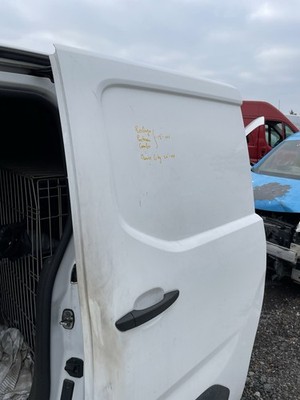 Citroen Berlingo Partner Combo Proace City 2019 ON Left Sliding Door Side Loadin - Image 10