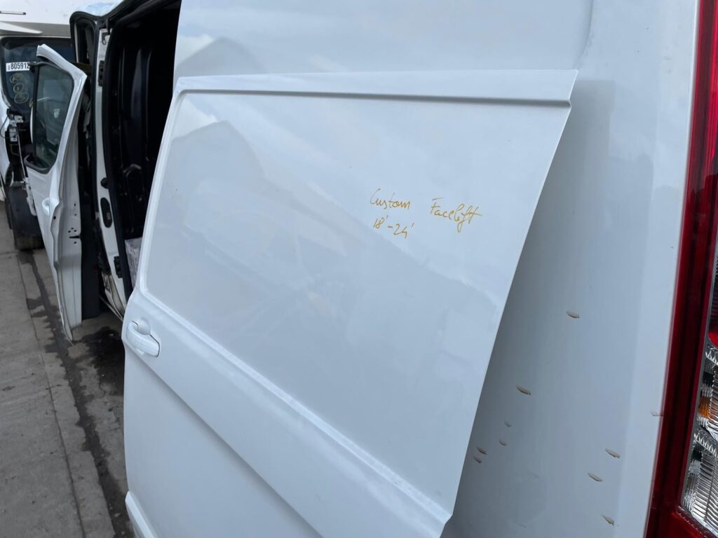 Ford Transit CUSTOM 2018 2024 Facelift Side Loading Door Sliding Door White - Image 12