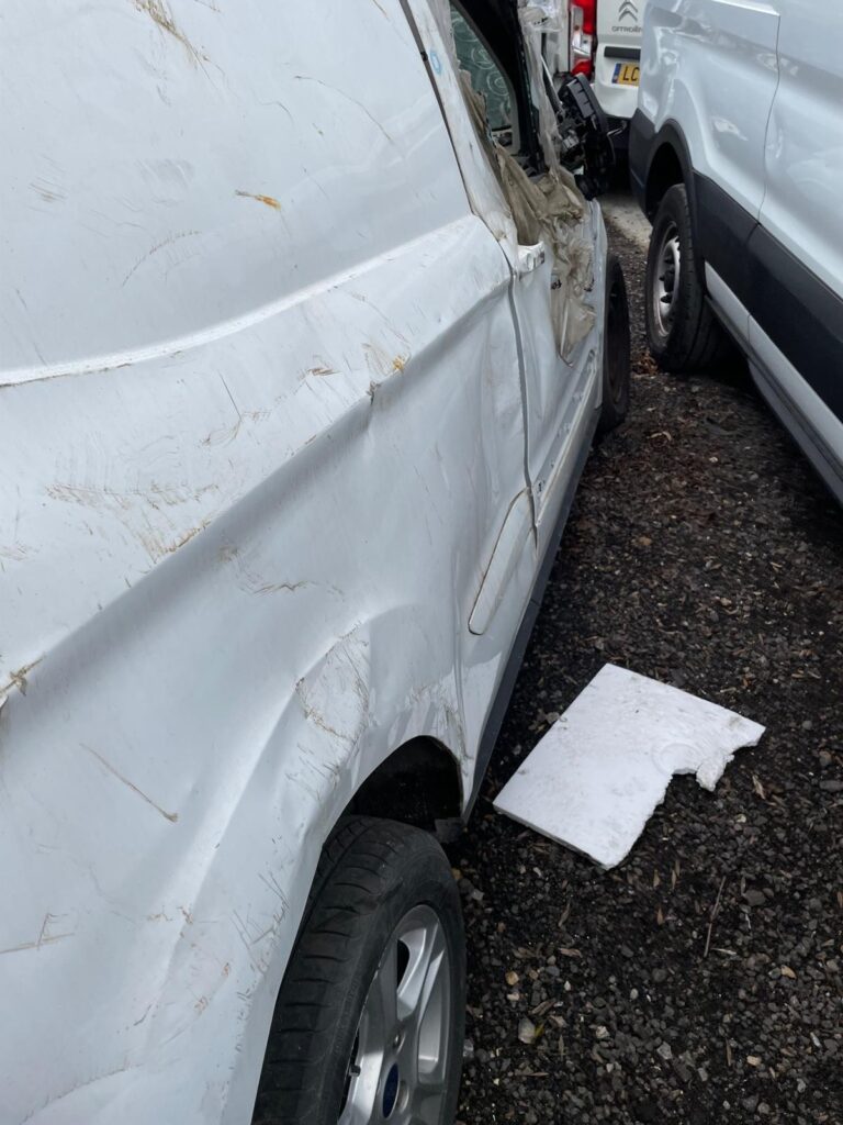 Ford Transit MK8 2015 2023 Front Door Right Side O/S In White BREAKING NO MIRROR - Image 11