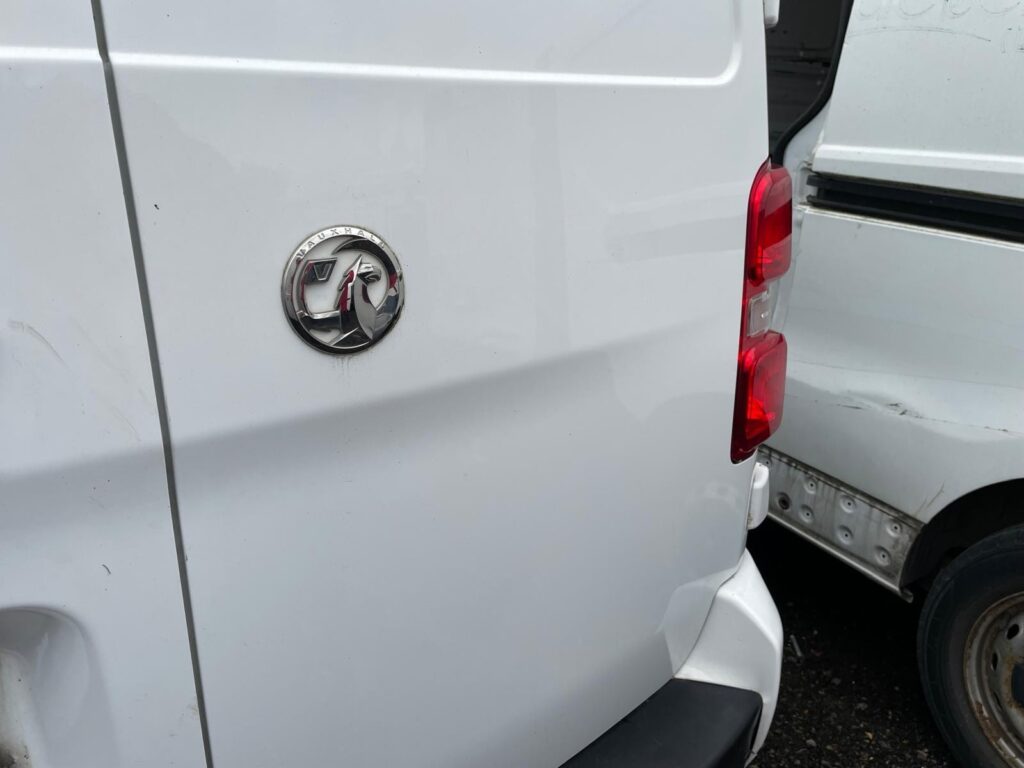 Citroen Dispatch Expert Proace Vivaro 2017 2025 Rear Door Right Side O/S White - Image 10