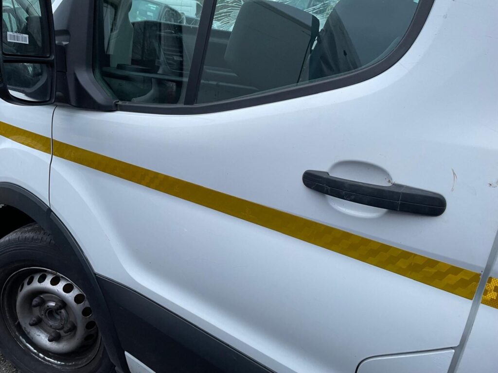 Ford Transit MK8 2015 2024 Front Door Left Side N/S In White NO MIRROR BREAKING - Image 7