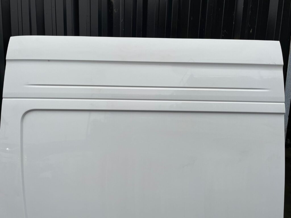 Mercedes Sprinter W907 W910 2018 2025 Side Loading Door Sliding Door BREAKING - Image 2