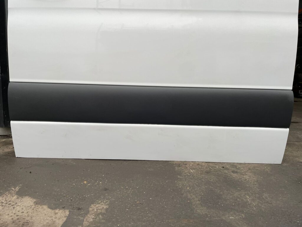 Mercedes Sprinter W907 W910 2018 2025 Side Loading Door Sliding Door BREAKING - Image 6