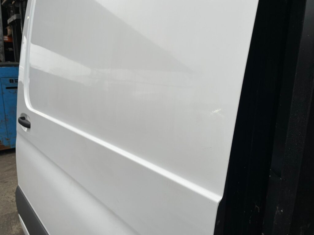 Mercedes Sprinter W907 W910 2018 2025 Side Loading Door Sliding Door BREAKING - Image 15