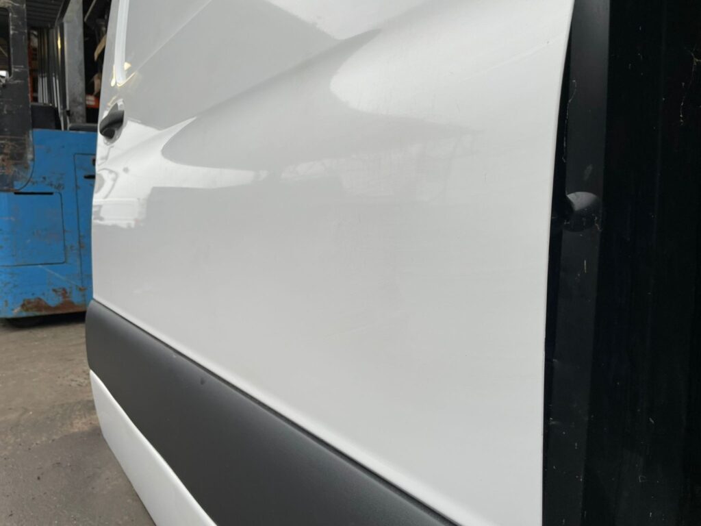 Mercedes Sprinter W907 W910 2018 2025 Side Loading Door Sliding Door BREAKING - Image 17