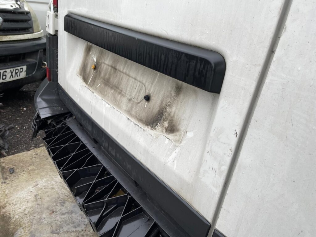 Volkswagen Crafter MAN TGE 2017 2025 Rear Doors Left And Right Pair BREAKING - Image 6