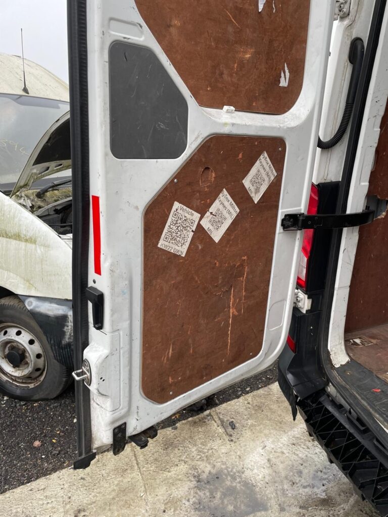 Volkswagen Crafter MAN TGE 2017 2025 Rear Doors Left And Right Pair BREAKING - Image 13