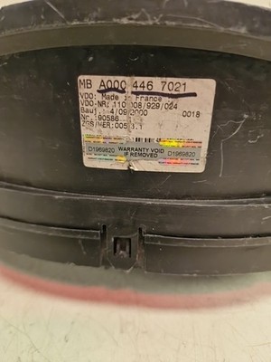 Mercedes Sprinter Speedometer Cluster A0004467021 (32). - Image 10