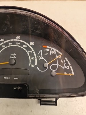 Mercedes Sprinter Speedometer Cluster A0004467021 (32). - Image 13