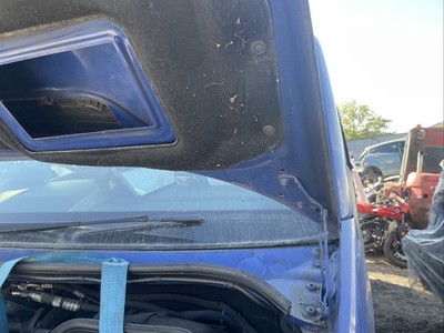 Volkswagen Crafter 2007 2017 Bonnet In Blue BREAKING - Image 21