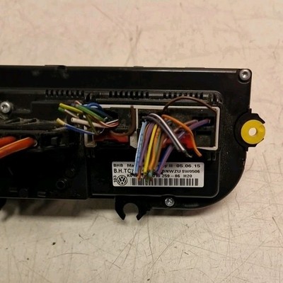 Volkswagen Transporter A/C Climate Control Panel 7E5907047 (14). - Image 12