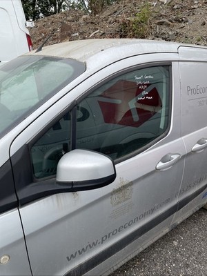 Ford Transit COURIER 2014 23 Front Door Left N/S In Silver No MIRROR - Image 2