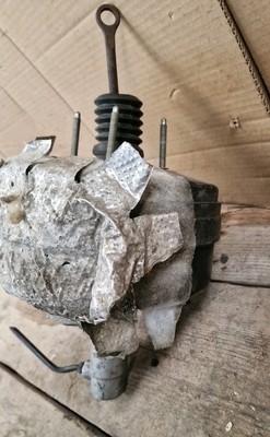 Ford Transit Brake Master Cylinder BK312B195 (114) - Image 16