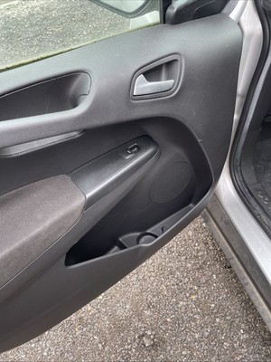 Ford Transit COURIER 2014 23 Front Door Left N/S In Silver No MIRROR - Image 13