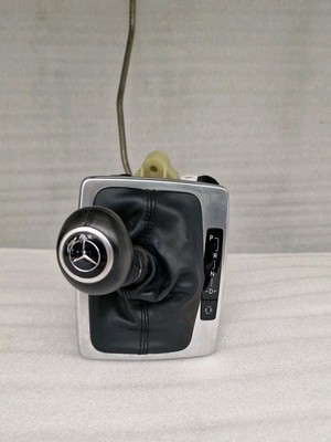 Mercedes C-Class (2007-2014) Automatic Gear Selector A2042677524 (24) - Image 15