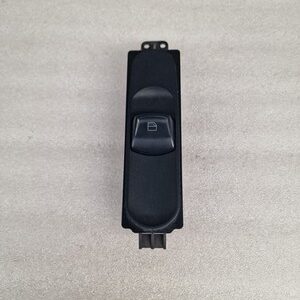 MERCEDES BENZ VITO VIANO FRONT PASSENGER ELECTRIC WINDOW SWITCH A6395451413 (6)
